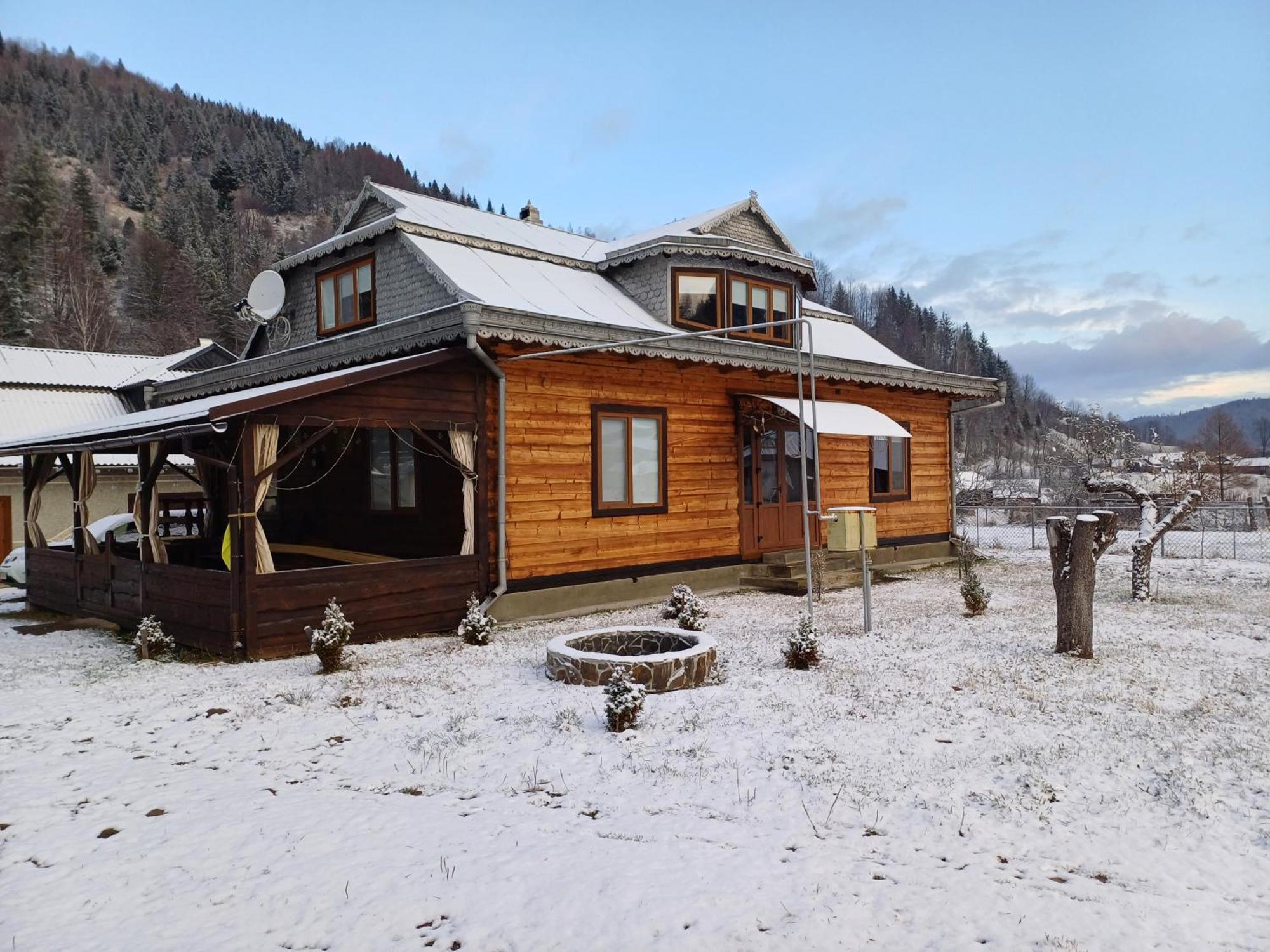 Садиба У Курила З Сауною Та Чаном На Дровах Shepot Exterior foto